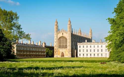 Autobús universitario hop-on hop-off en Cambridge