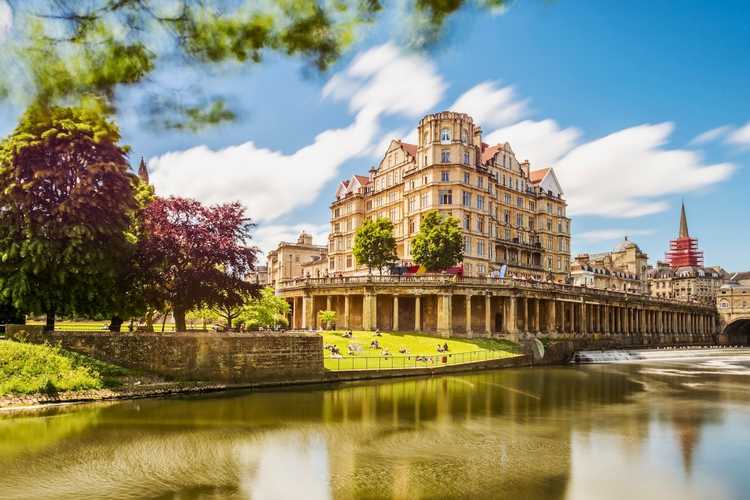 Cele mai bune cazări în Bath – Hoteluri, apartamente, hosteluri și vile pentru fiecare călător în 2026